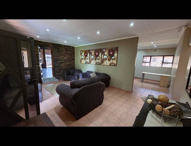 3 BEDROOM FREEHOLD FOR SALE IN PROTEA PARK